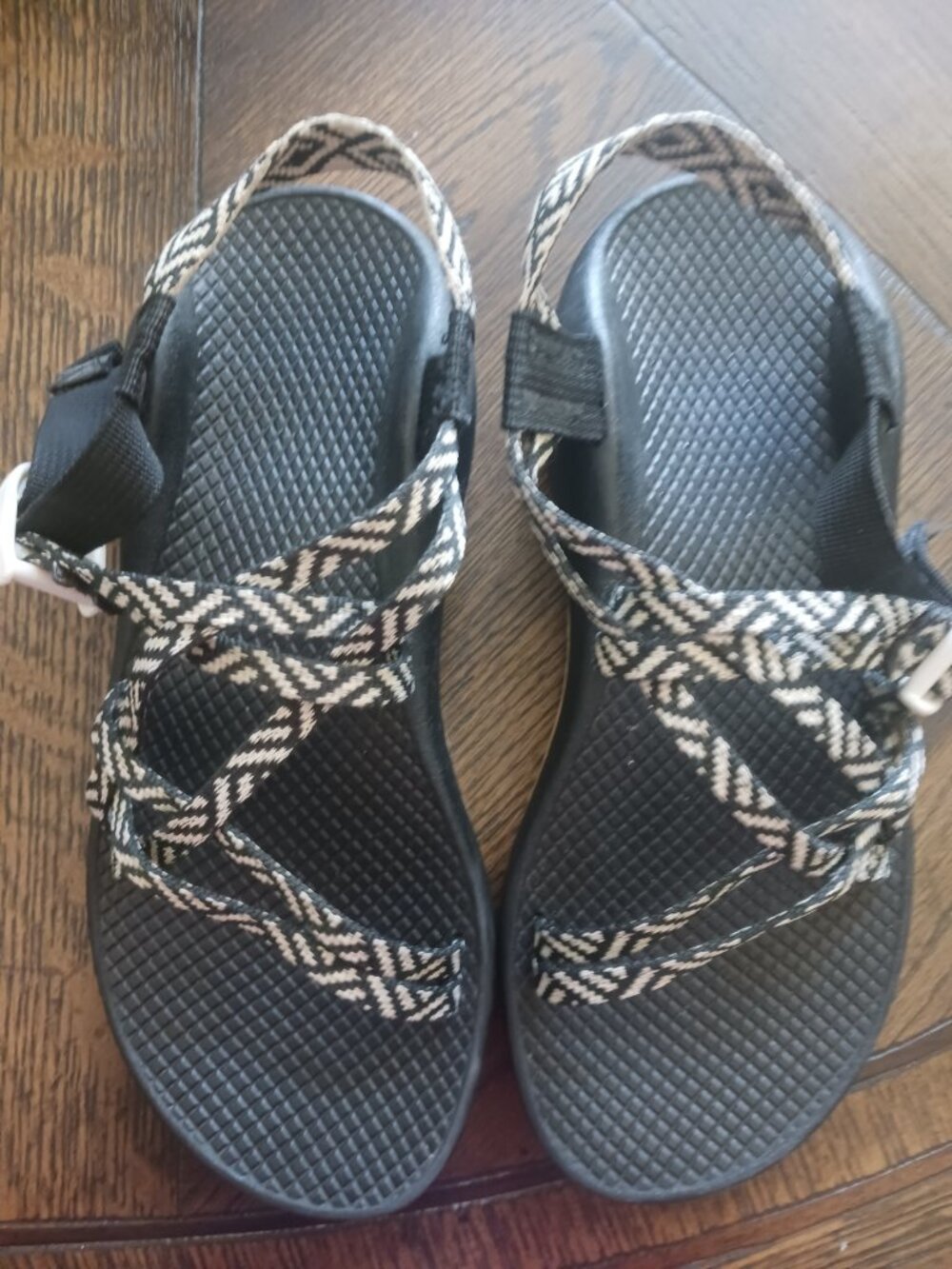 Chaco Women's Z/Cloud X Strap Sandals Black/Off White Size 8